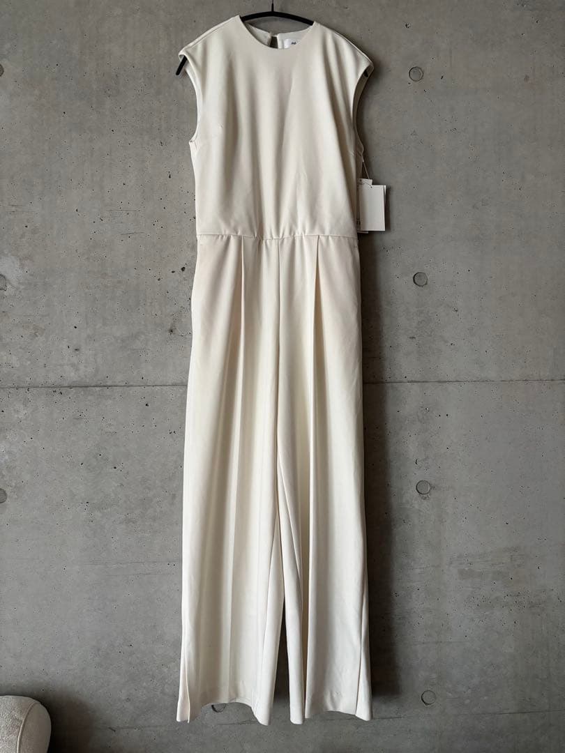 新作　新品　ミラオーウェン　ウエストゴムイージーケアオールインワン　0 完売