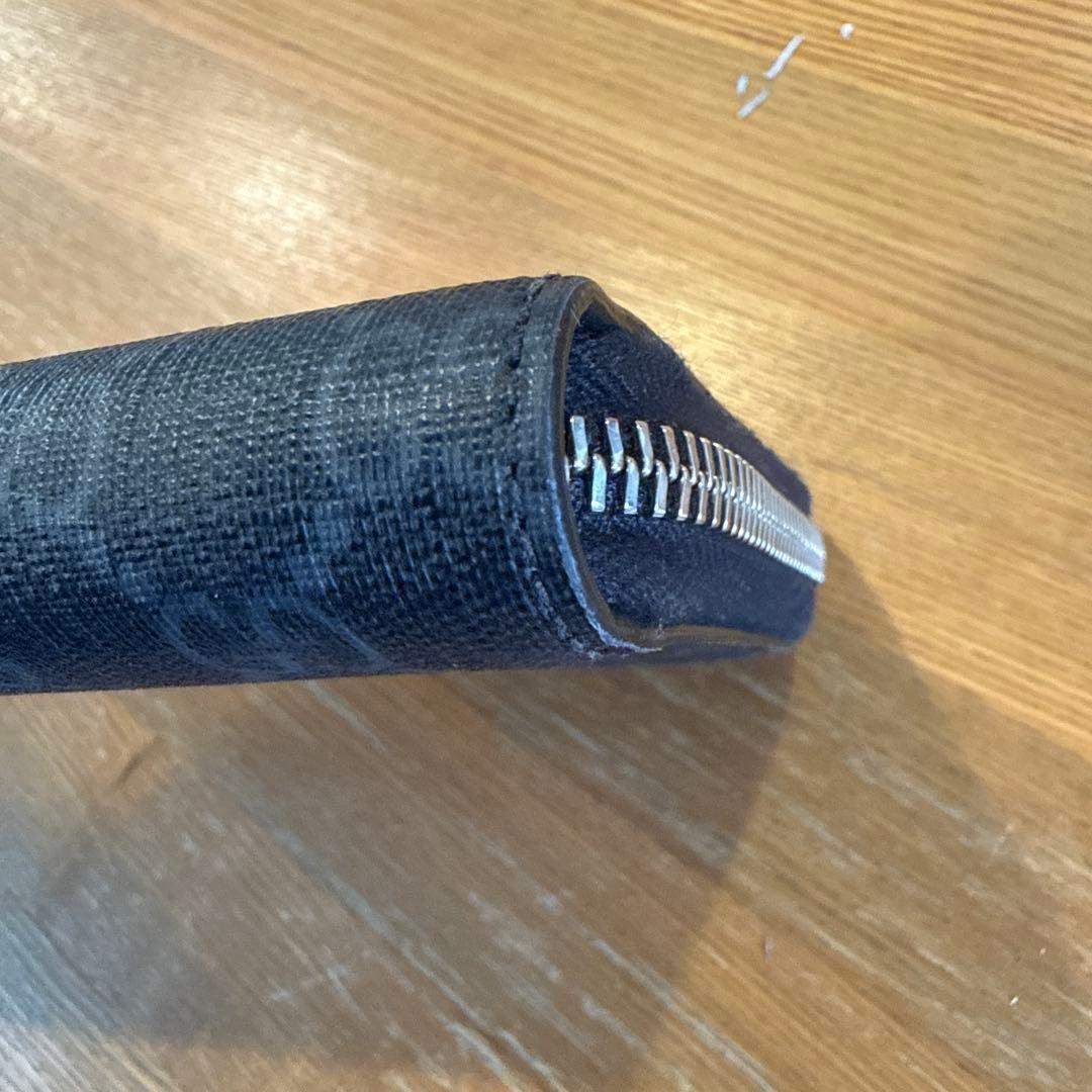 Gucci ブラックキャンバス 長財布