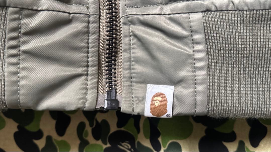 希少 A BATHING APEエイプ　MA-1