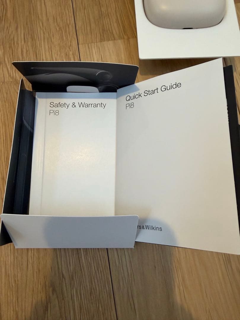 Bowers & Wilkins PI8 ワイヤレスイヤホン