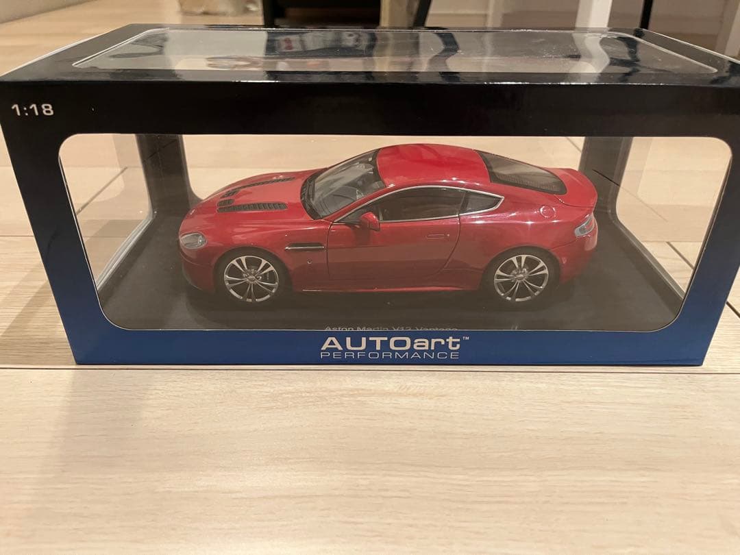 【kuni】AUTOart Aston Martin V12 Vantag