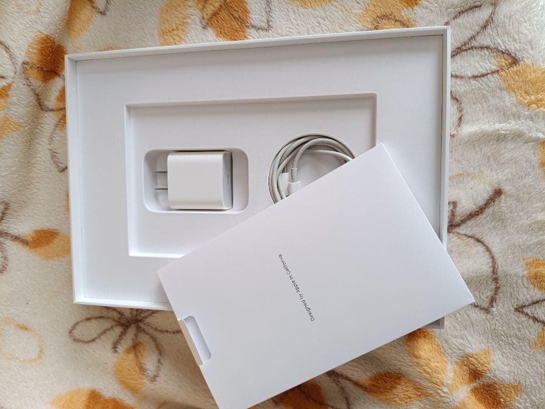 iPad本体 Apple iPad 8th Generation 32GB Wi-Fi