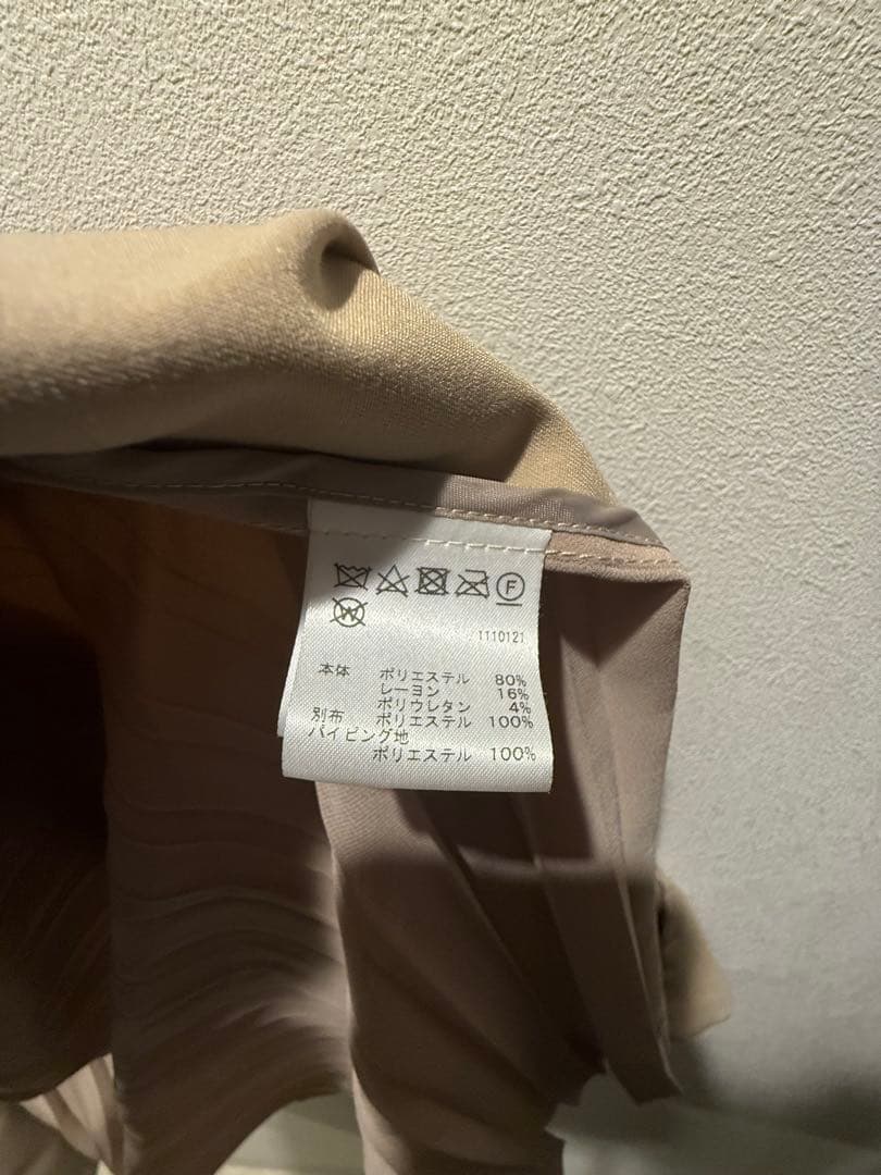 【新品未使用】AMERI VINTAGE バックプリーツトレンチコート ベージュ