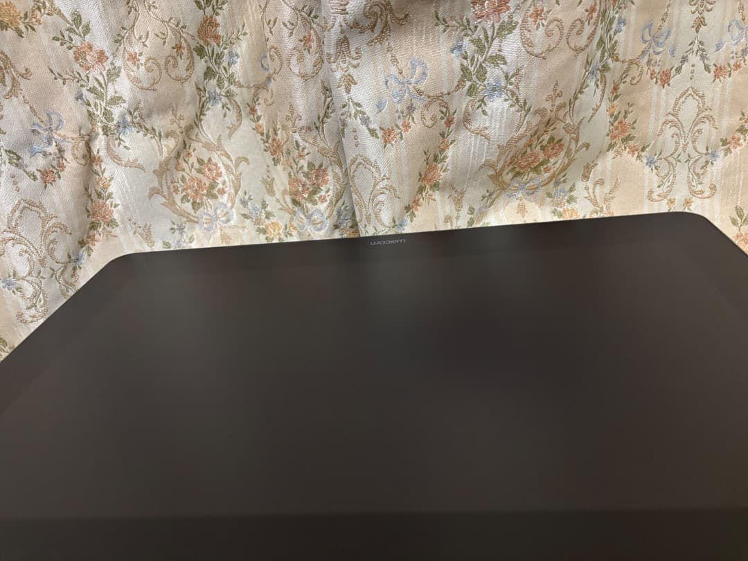 液タブ・ペンタブ Wacom Cintiq Pro 16 DTH-1620 ProPen Slim