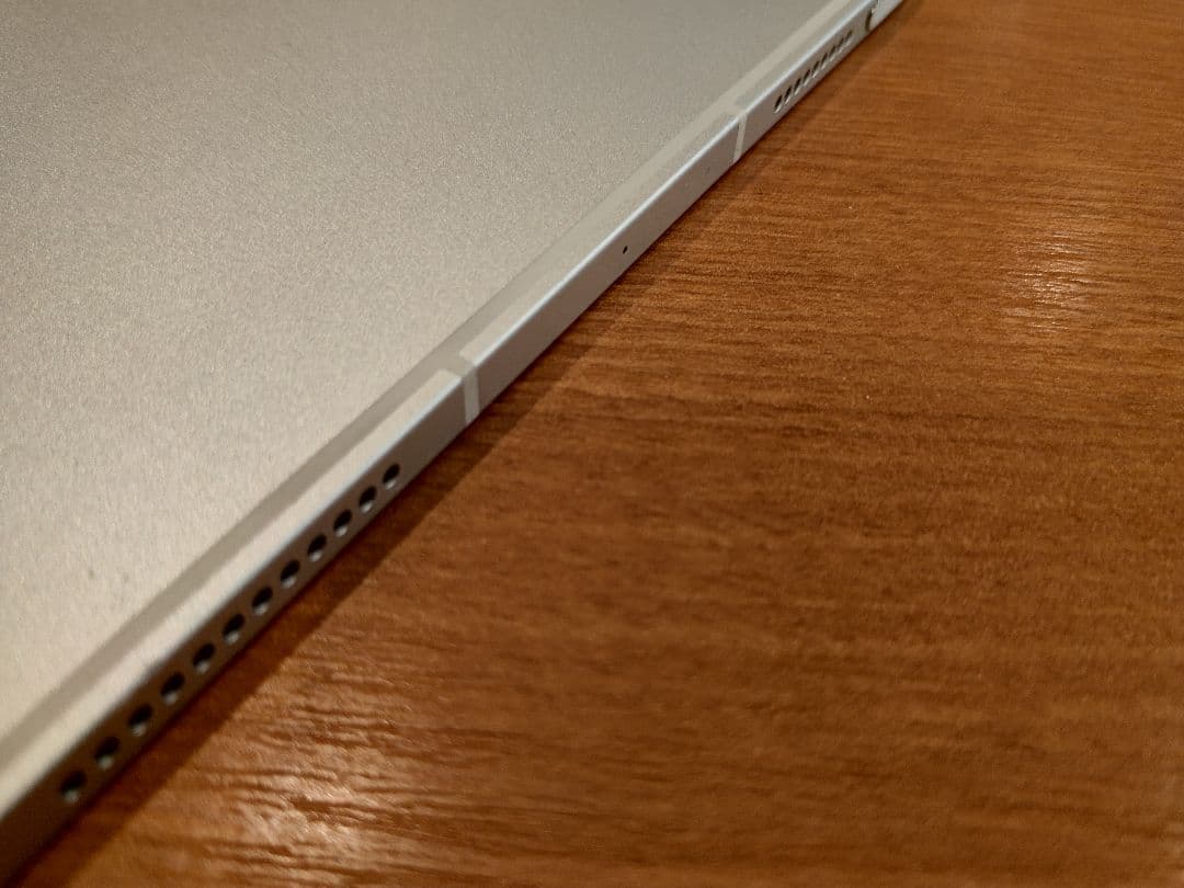 iPad Air 第5世代 256GB cellularモデル スターライト