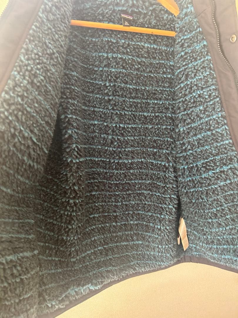 パタゴニア　インファーノジャケット　 キッズXXL ネイビー