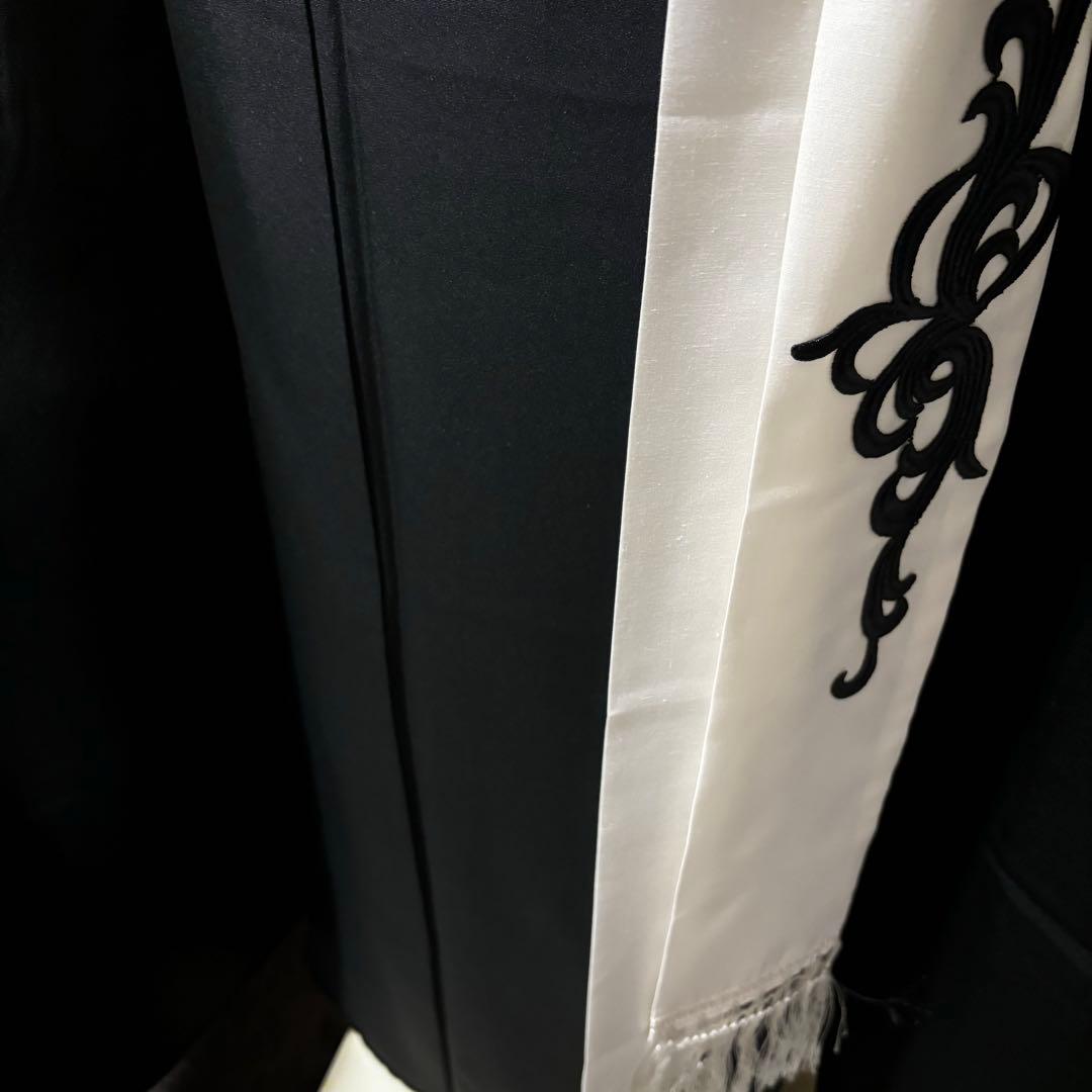 美品　黒地　無地　三つ紋　流行　逸品　振袖　フルセット 振り袖