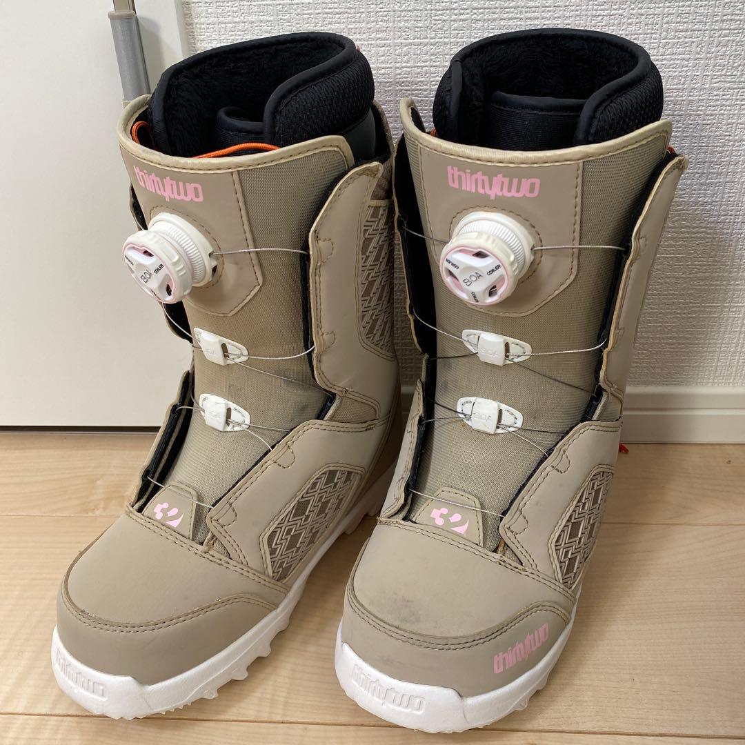 あいこ】 THIRTYTWO スノボブーツ　W’S STW BOA 24㎝