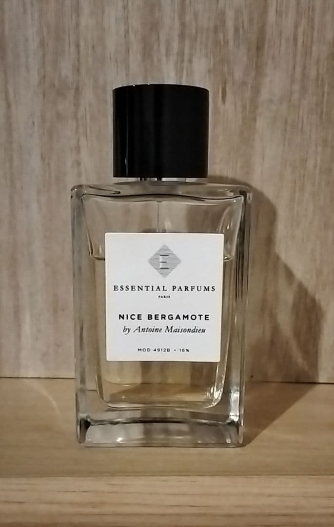 エッセンシャルパルファン　ナイスベルガモット