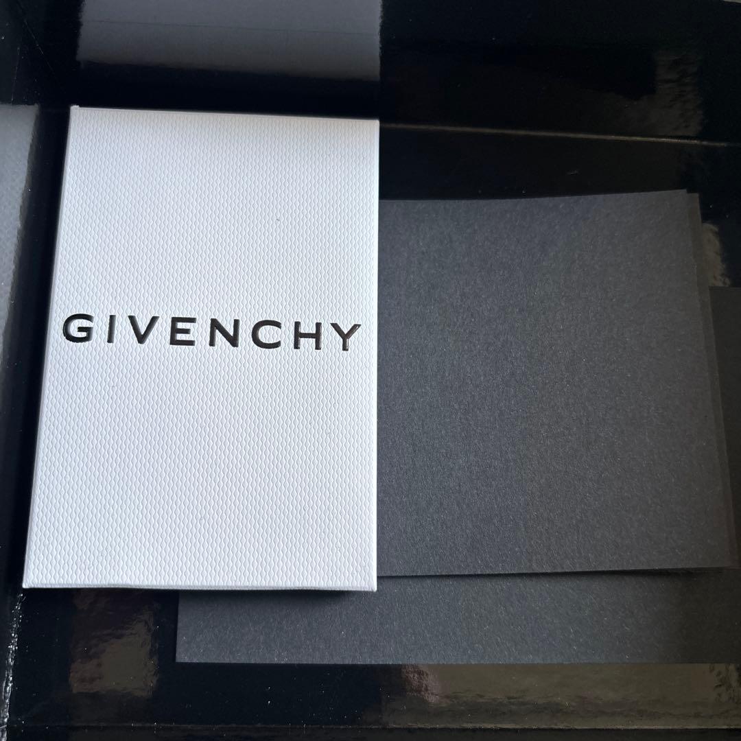 GIVENCHY 二つ折り財布 ブラック