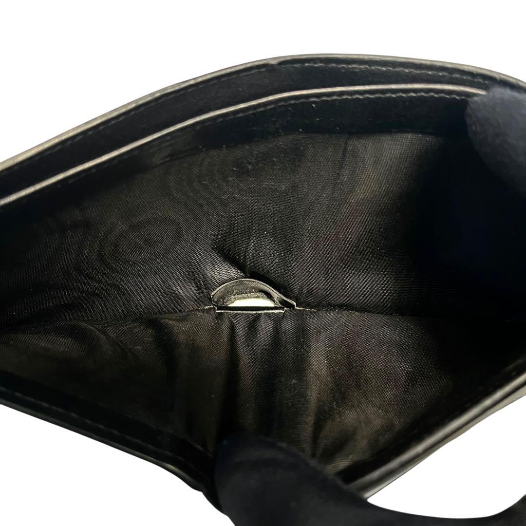 希少✨サンローラン ２つ折り財布 YSL カサンドラ レザー ブラック ロゴ