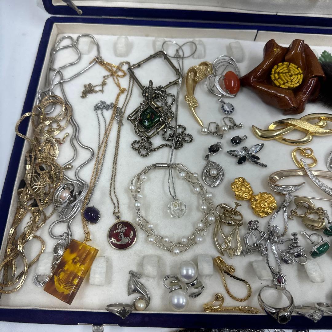 アクセサリー　ネックレス　リング　ブローチ　イヤリング　silver まとめ大量