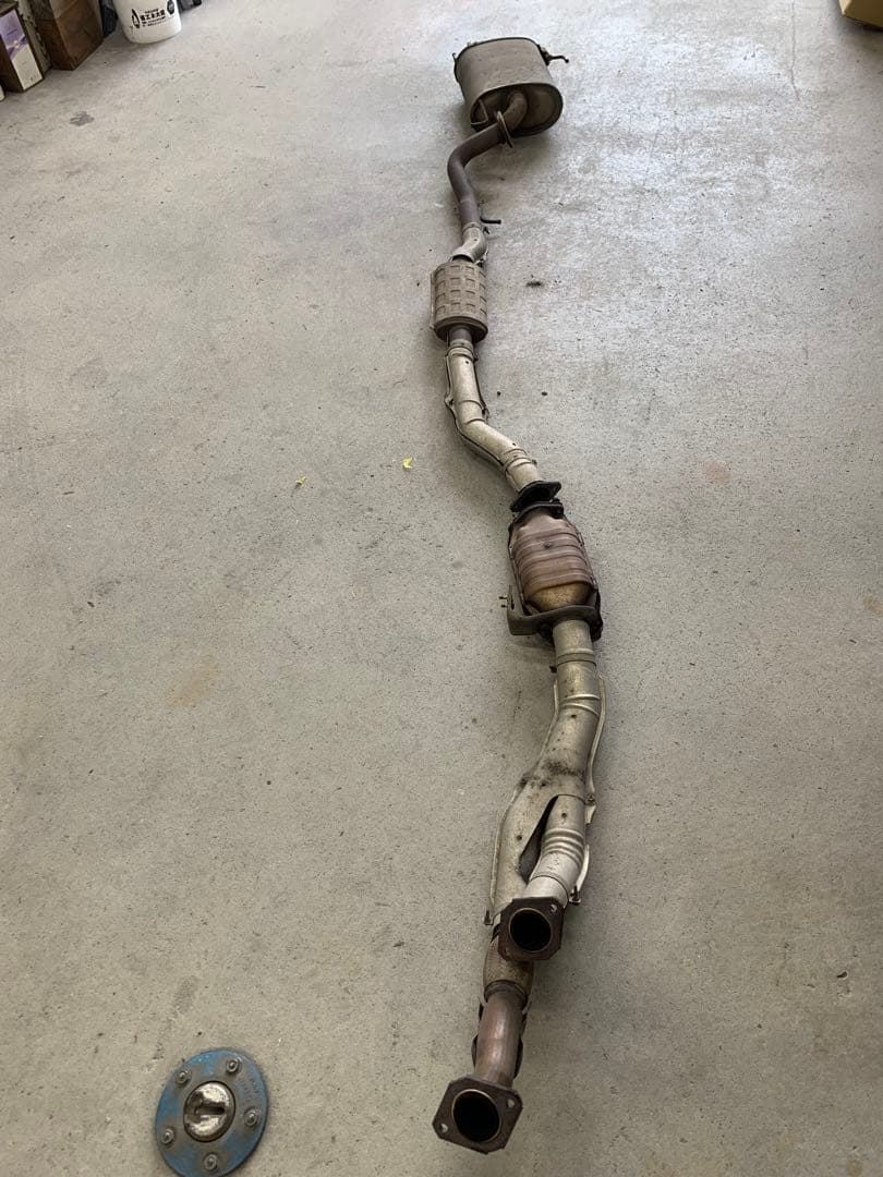 専用※引き取り可能な方のみ【中古】スカイライン GT-R34 純正マフラー