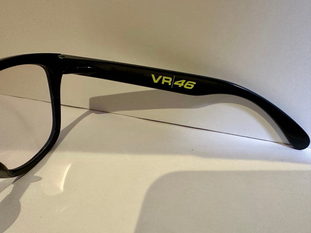 [モンエナ] OAKLEY frogskins VR46