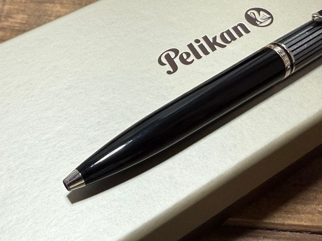 Pelikan K405 ブラックストライプボールペン