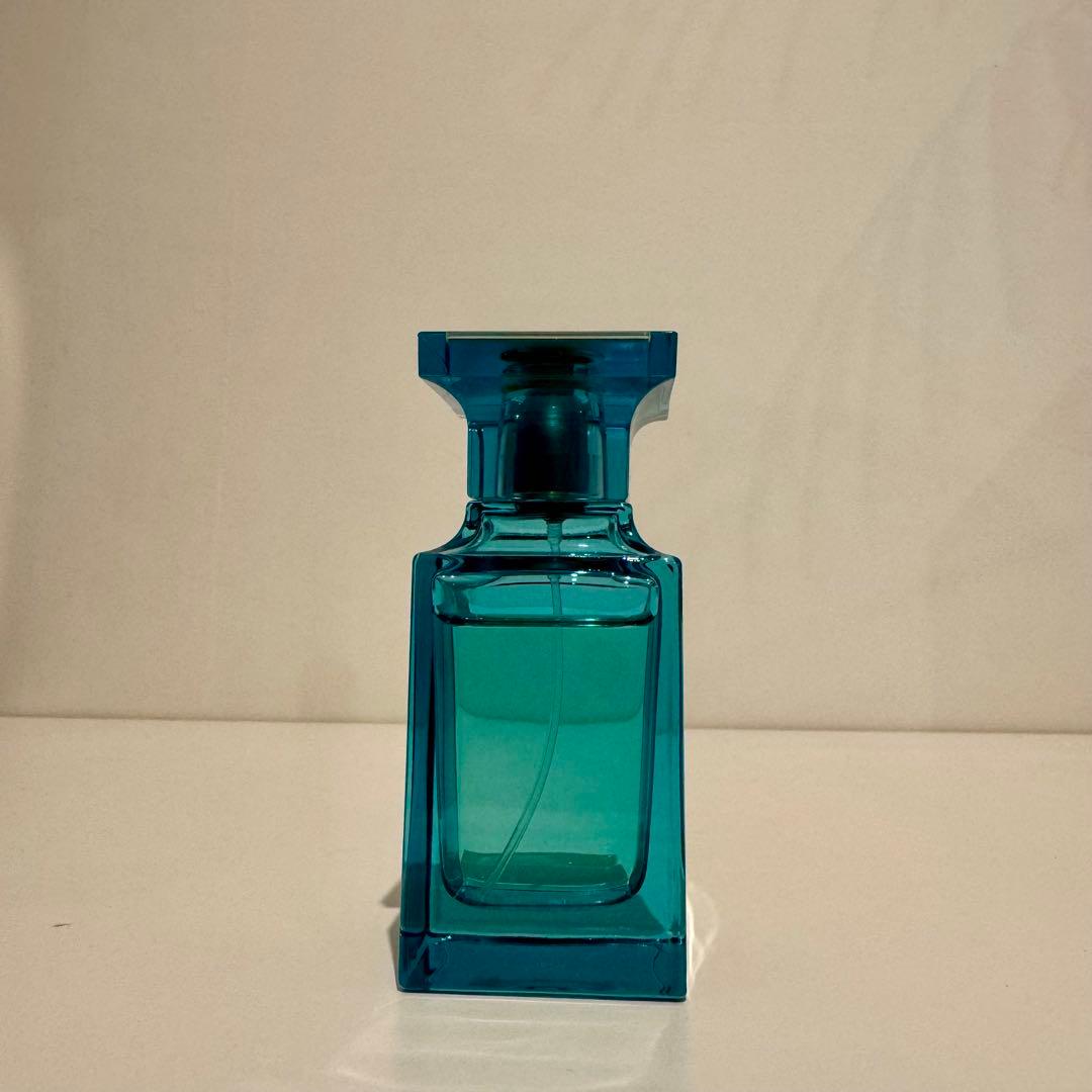 TOM FORD FLEUR DE PORTOFINO 50ml 箱あり