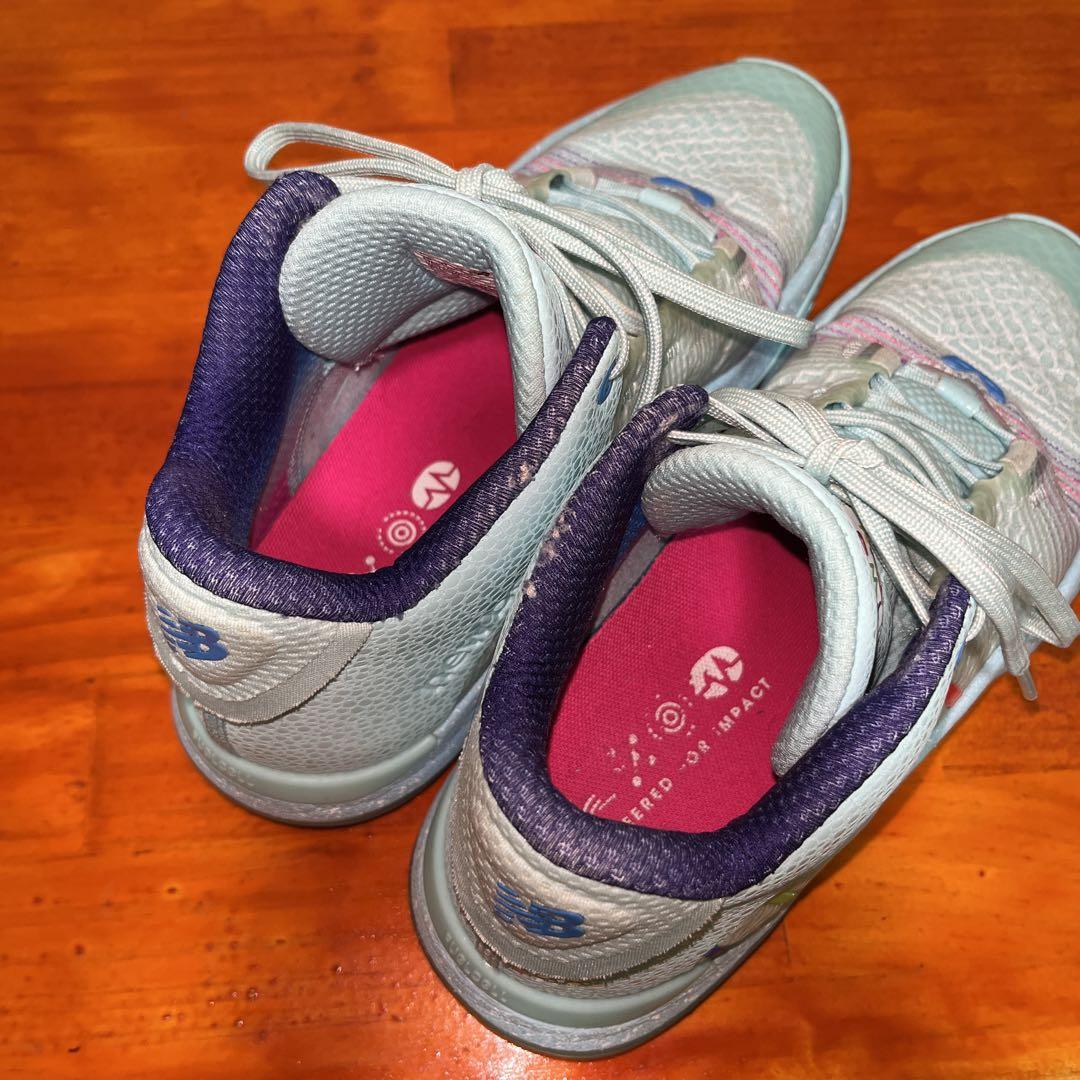 ニューバランス バスケットシューズ 25.5cm ミントブルー