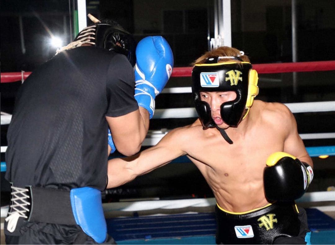 【井上尚弥】Winning ボクシンググローブ 8 oz 黒/黄