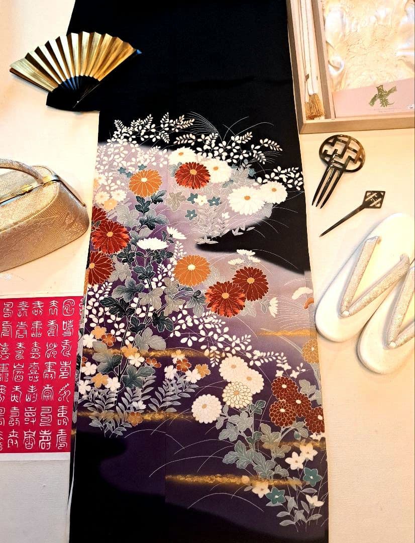 美品❇️豪華黒留袖　手描友禅暈し染め ５つ紋　比翼仕立て　ブルセット