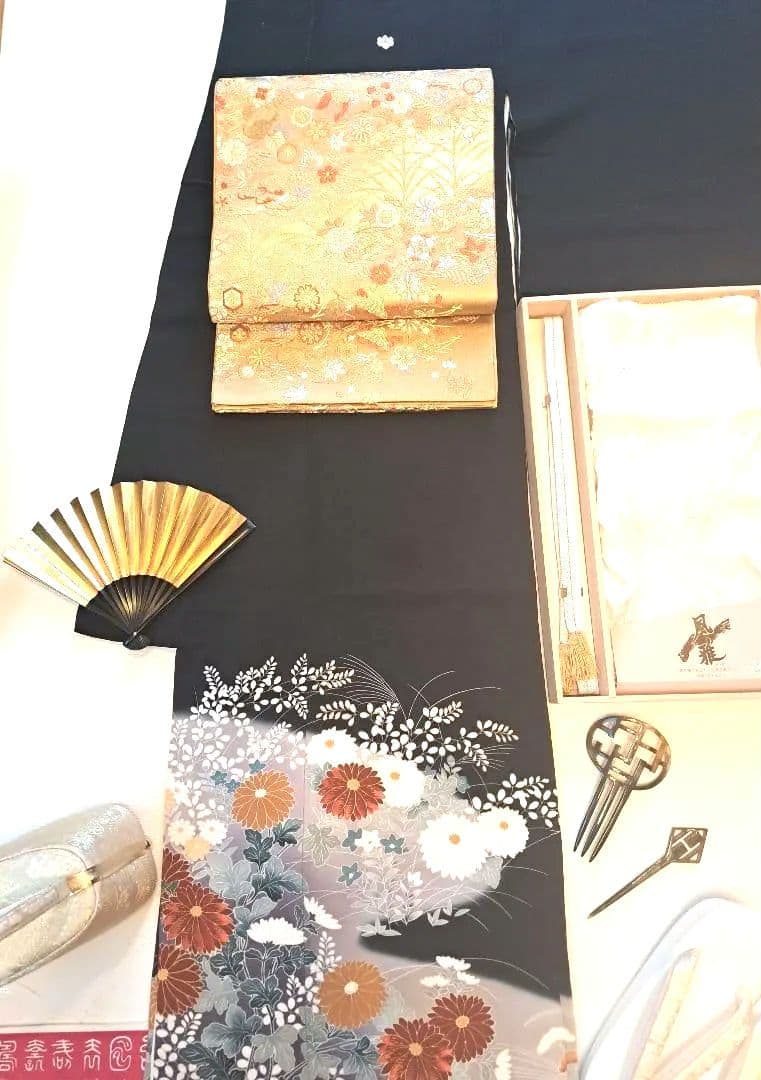 美品❇️豪華黒留袖　手描友禅暈し染め ５つ紋　比翼仕立て　ブルセット