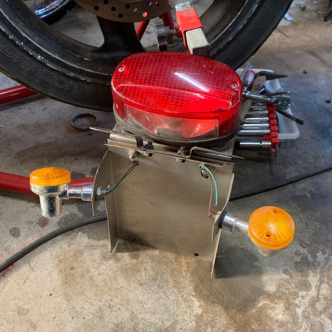 バリオス　Z2テール　フェンダーレスキット