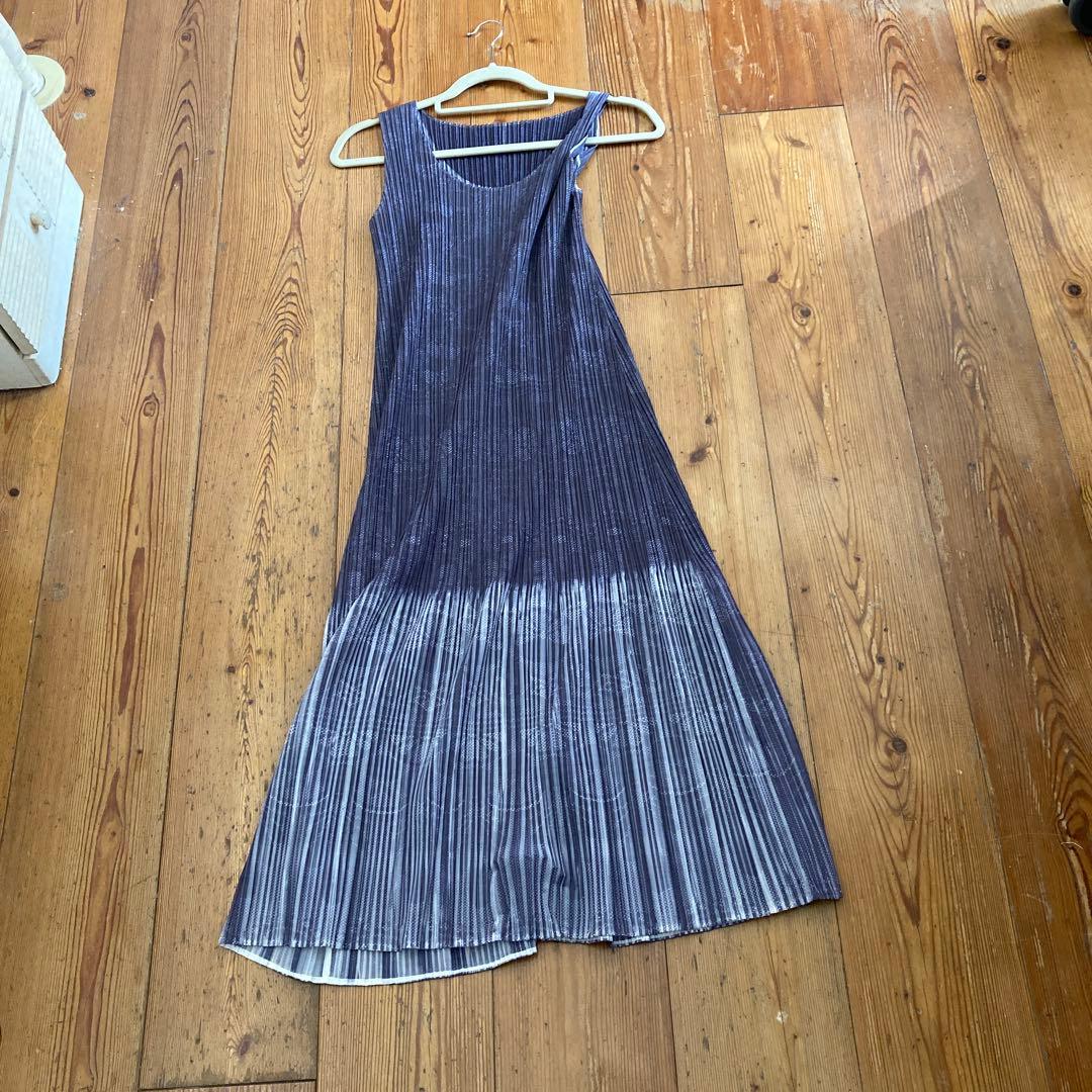 イッセイ　ミヤケ　pleats pleaseノースリーブ ミディドレス　サイズ5