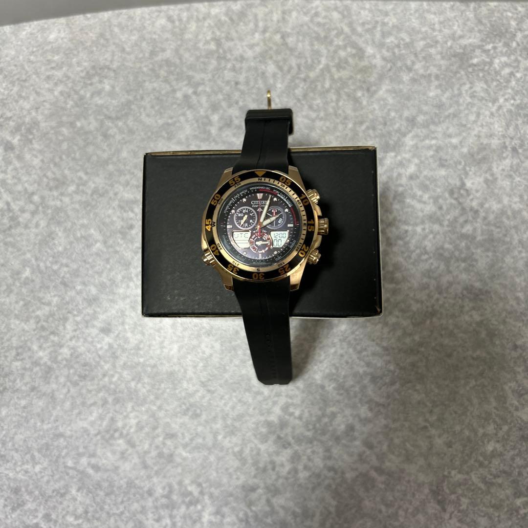 シチズンc660ブラック/ゴールド クロノグラフ 時計シチズン