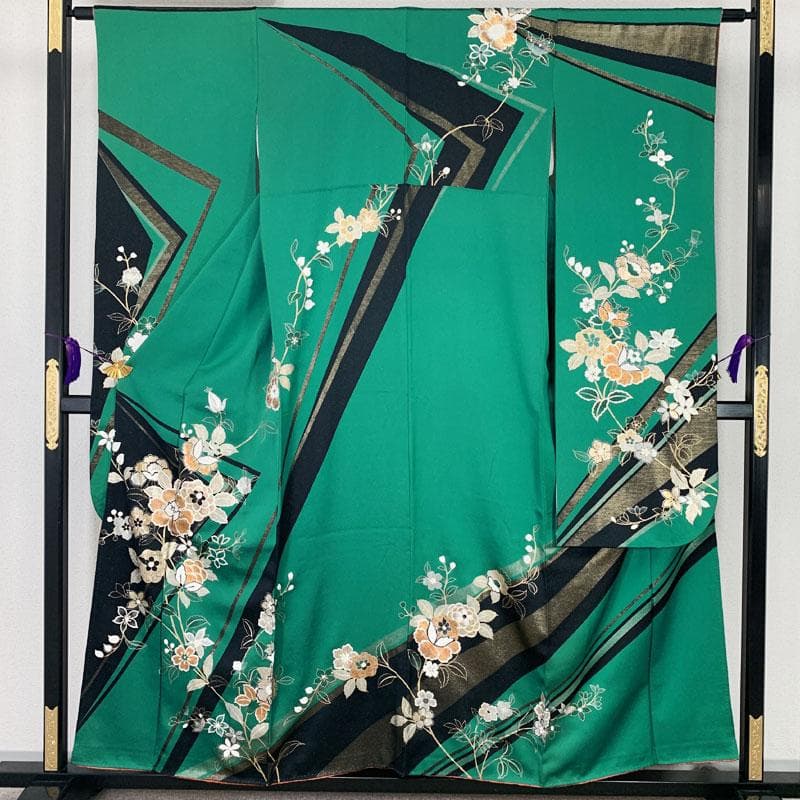 509z43.509y16.小物.半衿☆振袖 金通し 小柄な方にも モダン☆美品