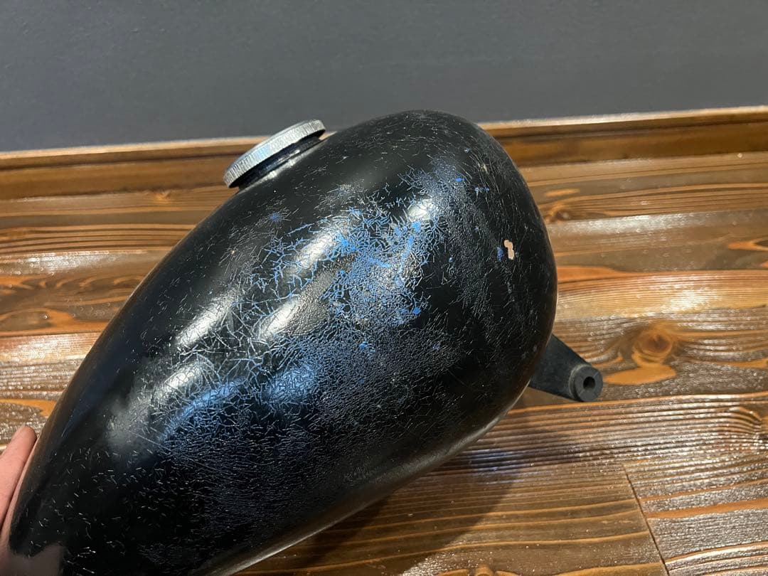 ヤマハ　SR400 タンク　純正コック仕様　チョッパー　ボバー