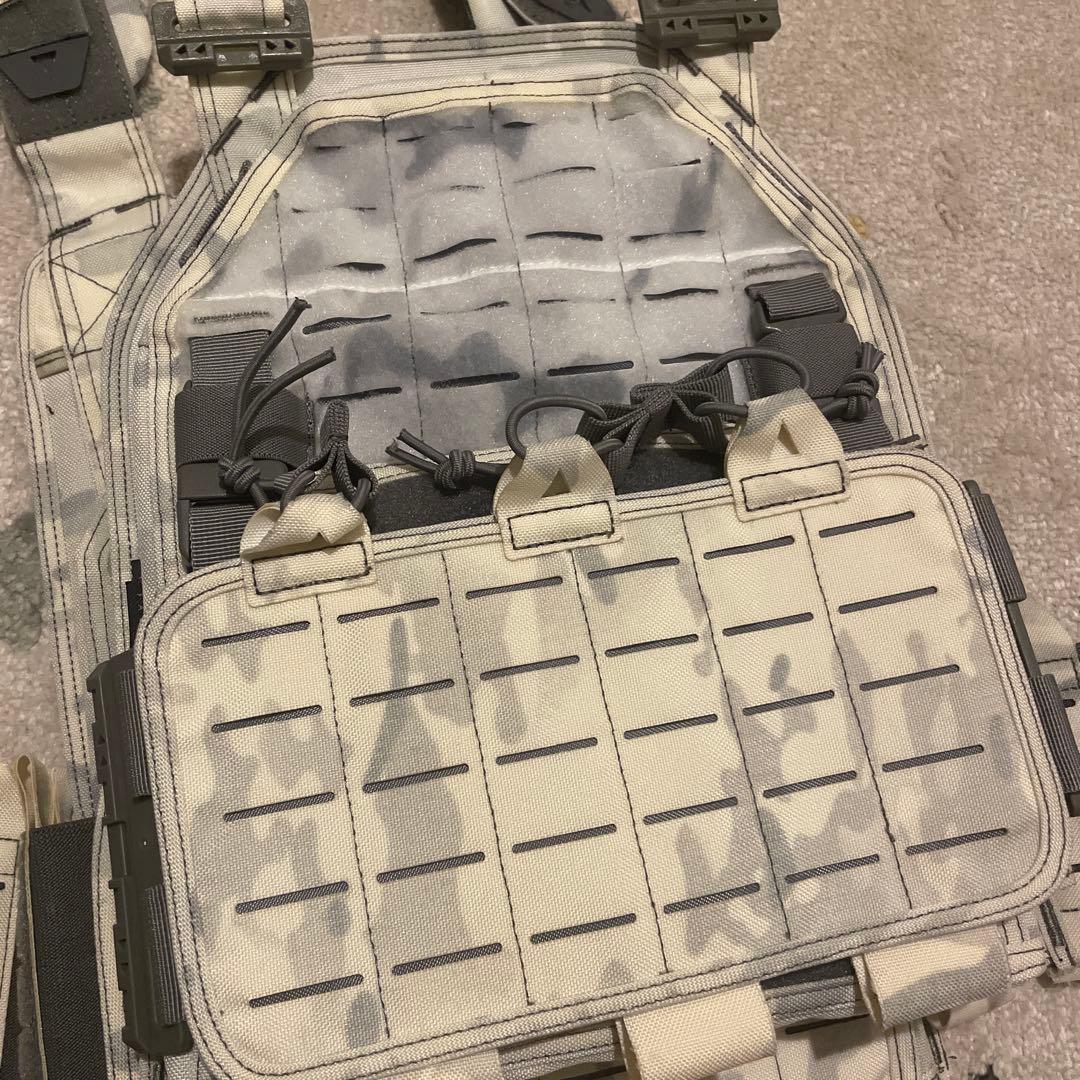 YAKEDA MCAP迷彩　白　タクティカルベスト　サバゲ