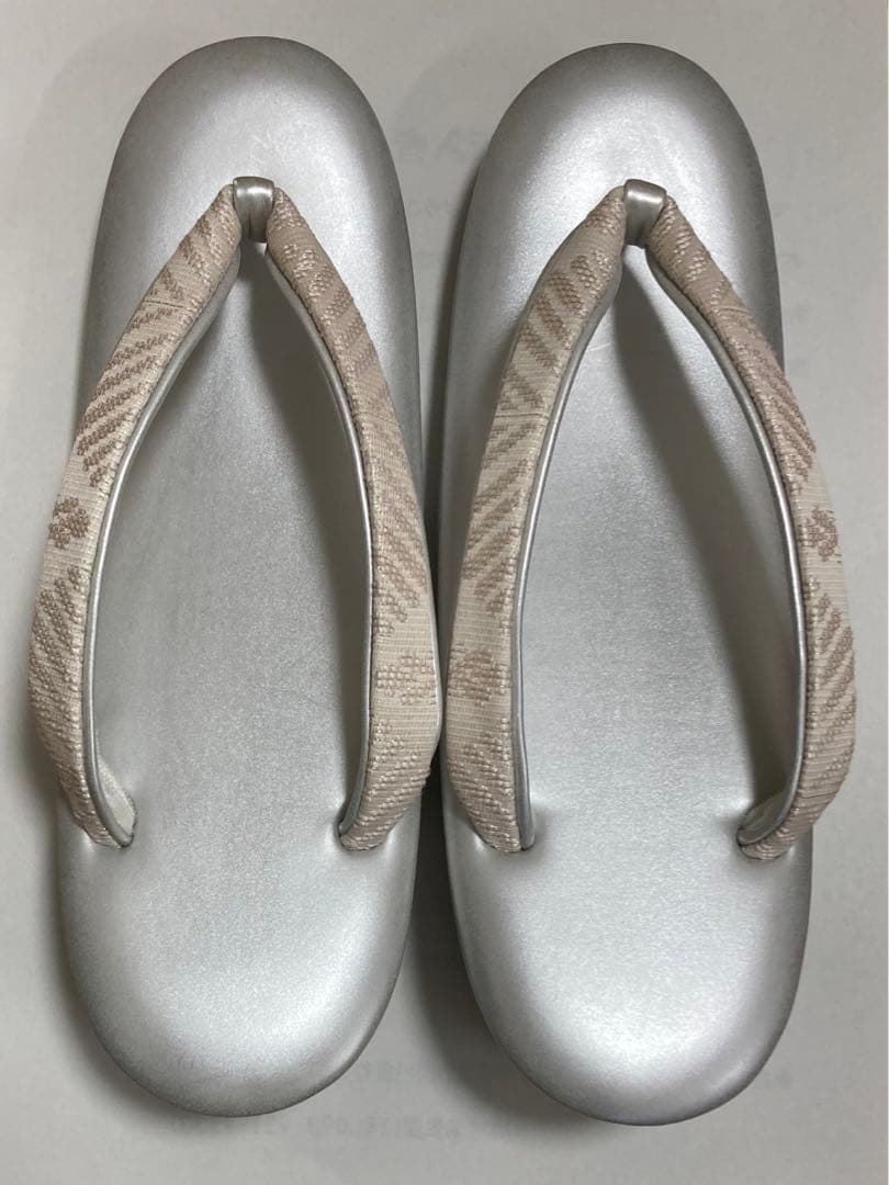 和装バッグ・草履（Mサイズ）セット（箱あり）　銀地