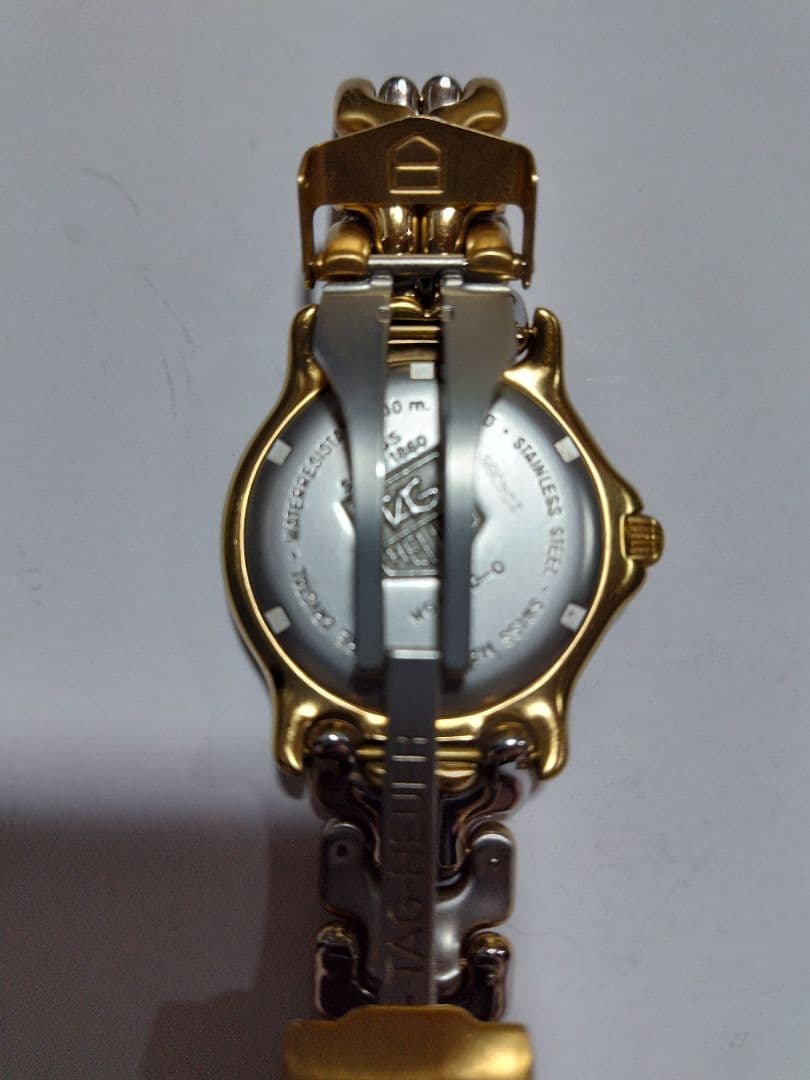 タグホイヤーセル　プロフェッショナル