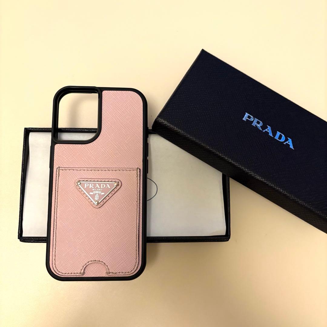 PRADA プラダ　iPhone16ケース【値下げ】