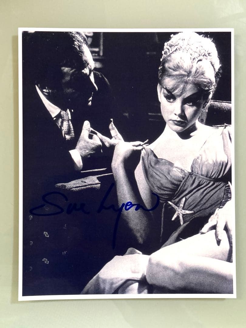 スーリオン直筆サイン入り超大型写真…