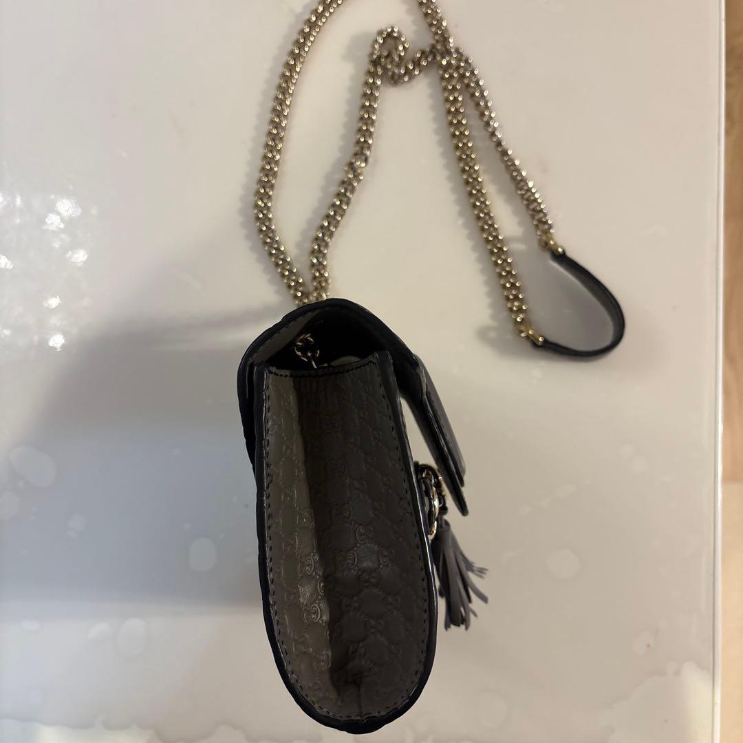 GUCCI グレー キルティング ショルダーバッグ