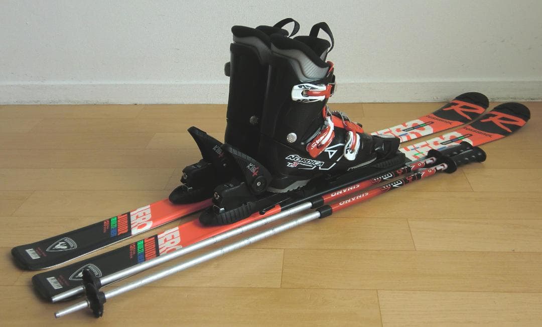 ■■1月限定■送料無料■ロシニョール■子供用スキーセット■板120靴22.5■■