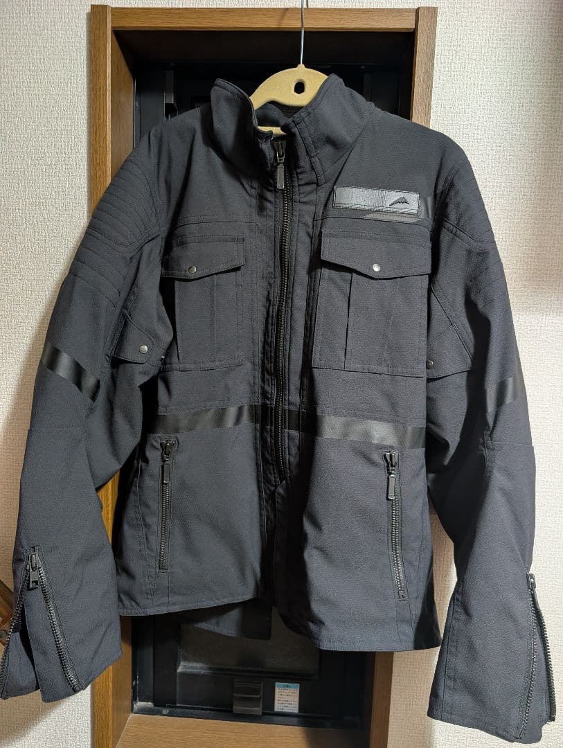 クシタニ　ウインターアーカナジャケット Mサイズ　k-2838 ブラック