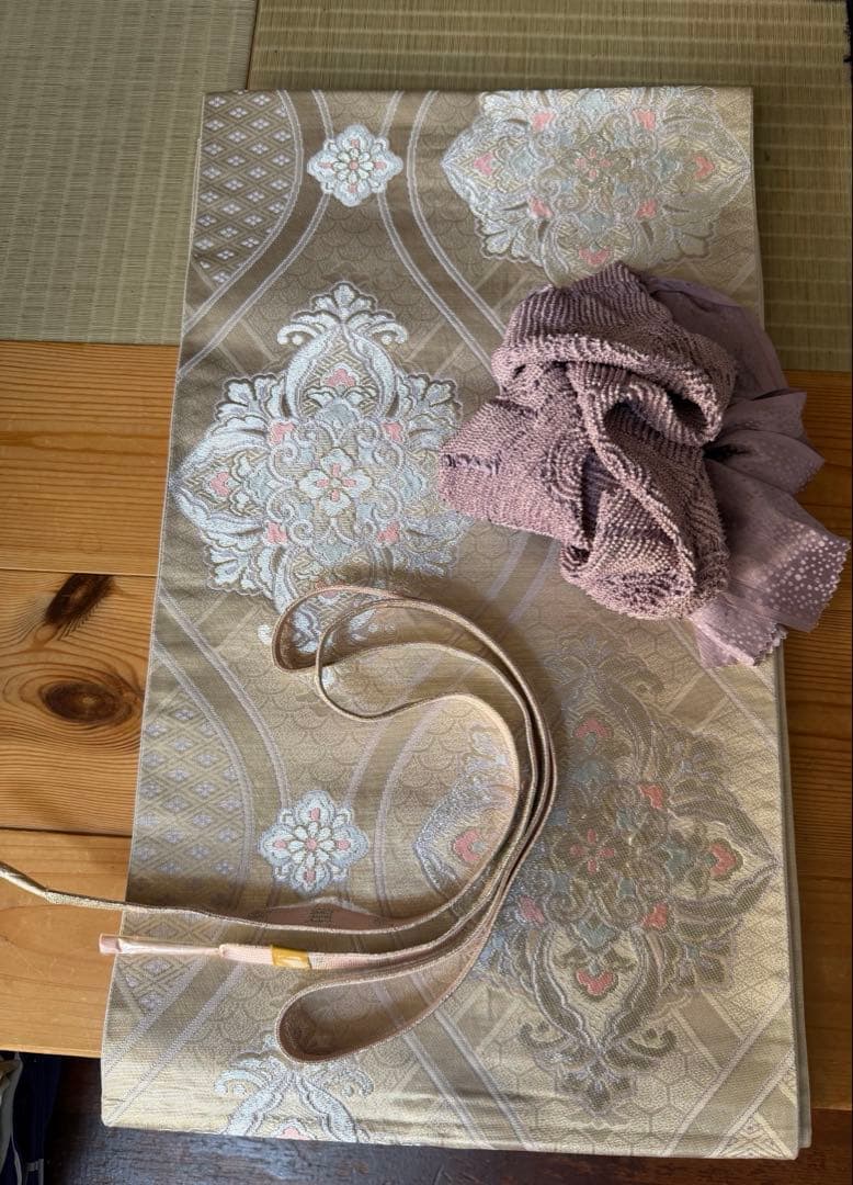 訪問着フルセット、扇面、流水、牡丹と四季の花　グラデーション　しつけ付き未使用品