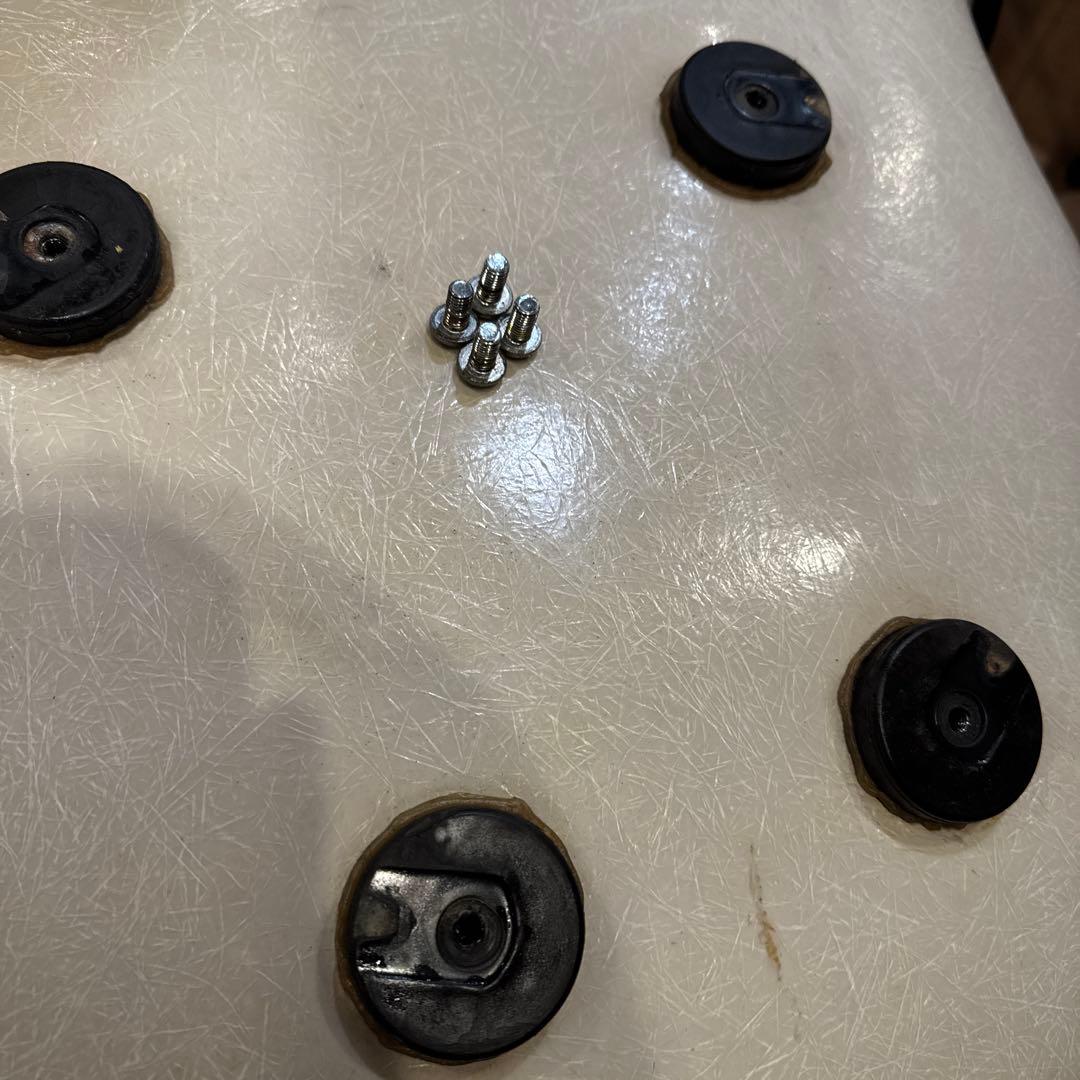 【muttakさまご予約品、確認中】イームズ アームシェルチェア ローワイヤー