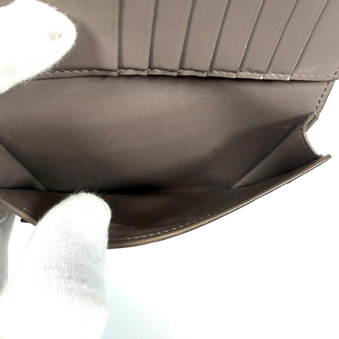 【極美品】セリーヌ　二つ折り財布　ミディアム　ストラップ　ウォレット　グレージュ