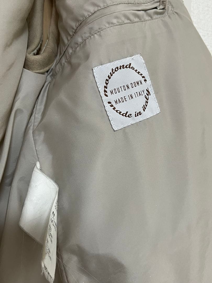 EMMETI DANIEL ダニエル ムートン ダウン ベスト フード トグル