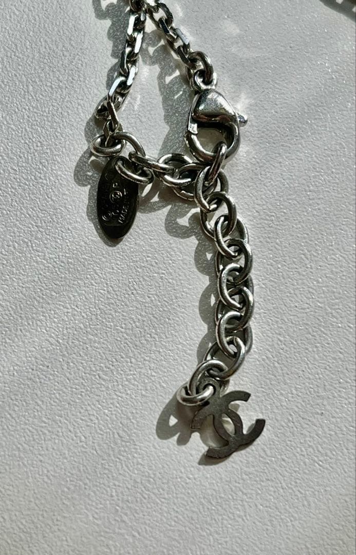 断捨離中　CHANEL ラウンド クリアストーン ココマーク