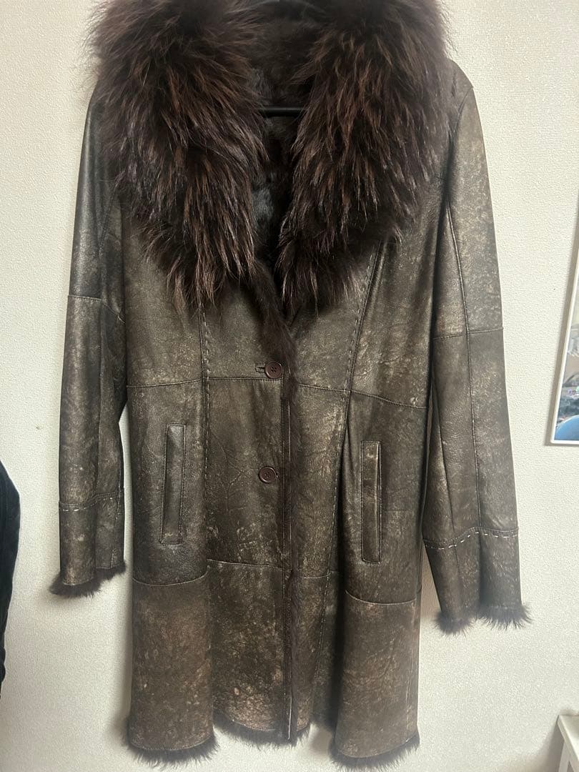 兎革 ファーコート 定価18万