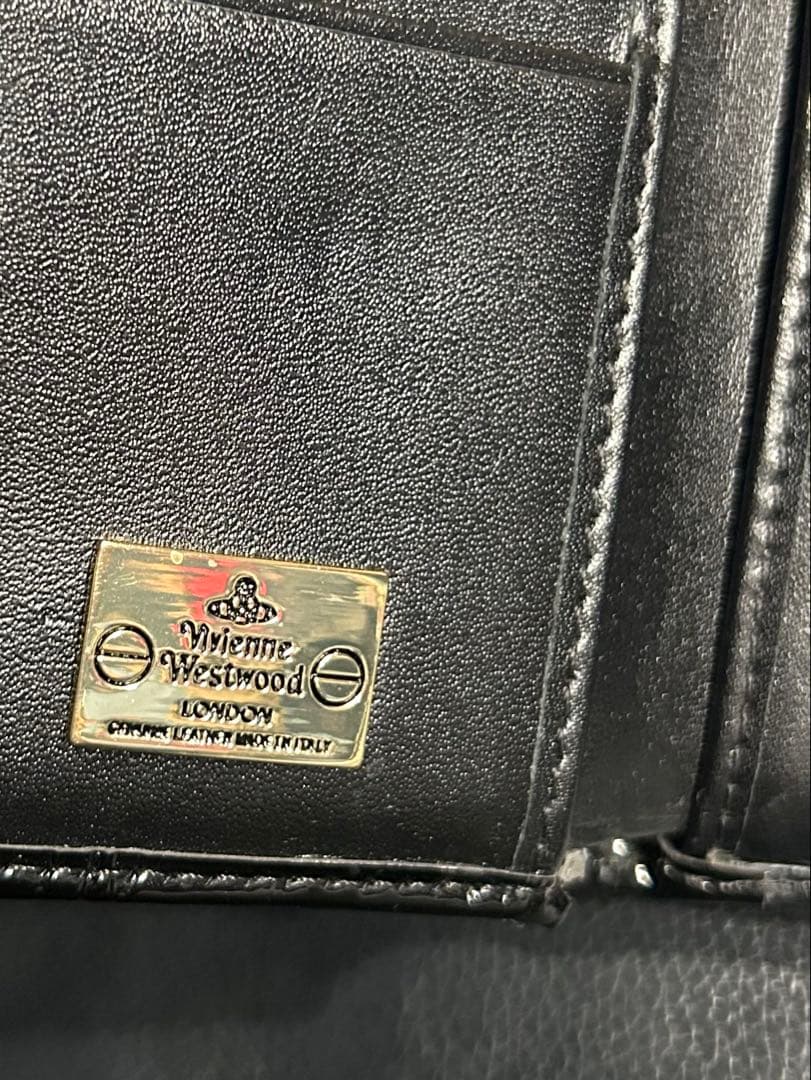 Vivienne Westwood エンボス三つ折り財布 ブラック