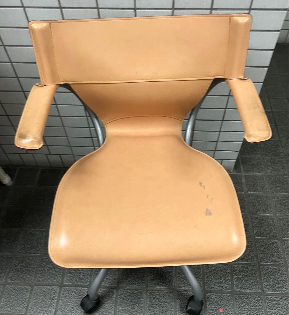 karimokuカリモク　 回転式 レザー ヌメ革 モダンデスクチェア