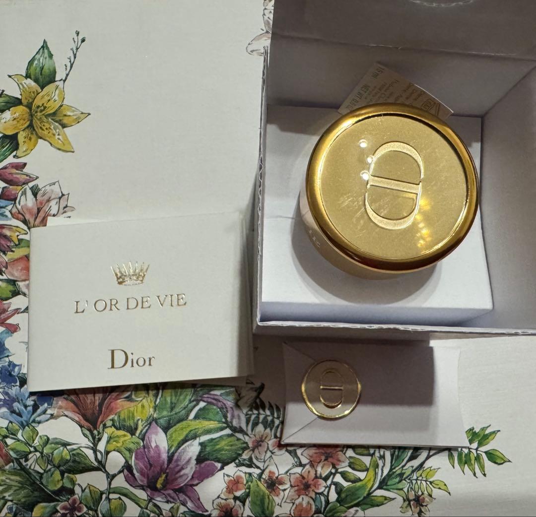 【新品】Diorオー・ド・ヴィ ユー エ レーヴル※最高級アイクリームリフィル