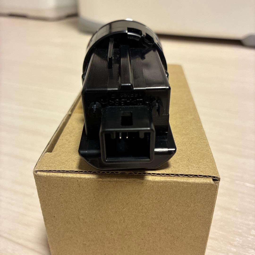 S　STIプッシュエンジンスイッチ　おまけエンブレム付