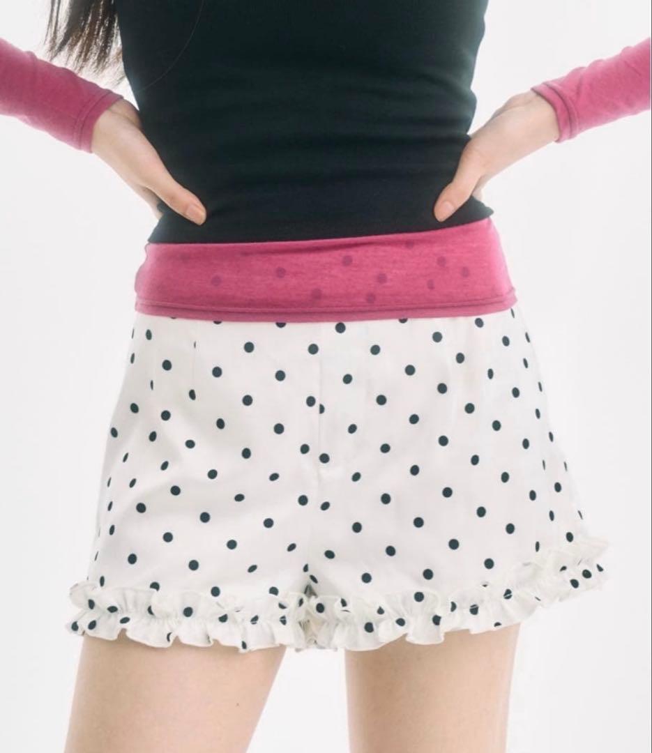 FEKETE ドットフリルショートパンツ　M