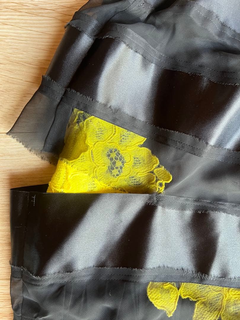 sacai 】サカイ スカート 異素材ミックス 黄色 黒 クリスマスに