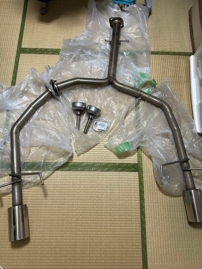 18クラウン マフラー リアストレート